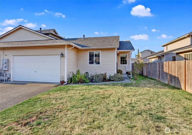Photo 2 of Townhouse for sale at 4017 165th Place Ne #B, Arlington, WA 98223 | MLS# NWM2583760 | Listing updated on 2026-09-26