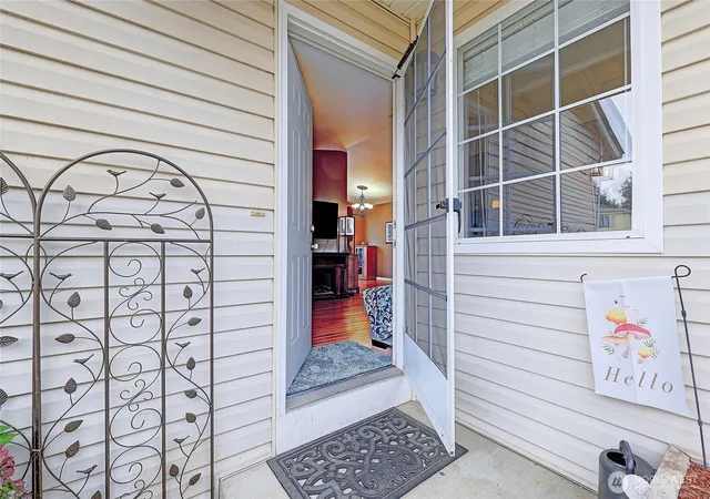 Photo 3 of Townhouse for sale at 4017 165th Place Ne #B, Arlington, WA 98223 | MLS# NWM2583760 | Listing updated on 2026-09-26