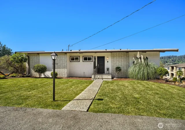 Photo 2 of Single family home for sale at 3627 Wells Ave N, Renton, WA 98056 | MLS# NWM2583768 | Listing updated on 2026-09-23