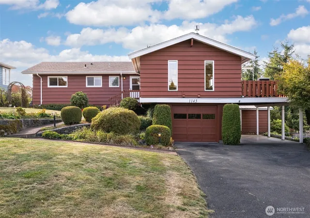 Photo 3 of Sale Pending at 1145 Undine St, Bellingham, WA 98229 | MLS# NWM2583779 | Listing updated on 2026-09-25