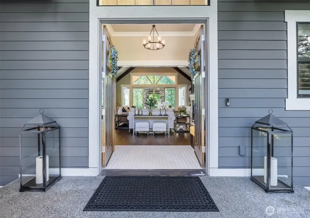 Photo 3 of Single family home for sale at 15178 SE 330th Way, Auburn, WA 98092 | MLS# NWM2583785 | Listing updated on 2026-09-23