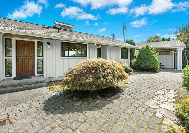 Photo 3 of Single family home for sale at 15675 Yokeko Dr, Anacortes, WA 98221 | MLS# NWM2583795 | Listing updated on 2026-10-01