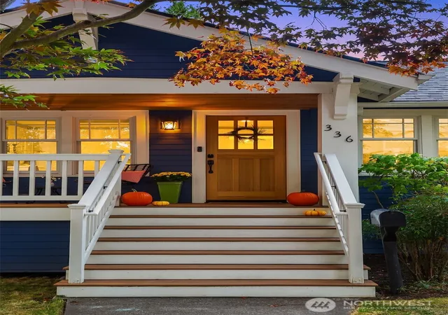 Photo 2 of Sale Pending at 336 N 83rd Street, Seattle, WA 98103 | MLS# NWM2583810 | Listing updated on 2026-09-30