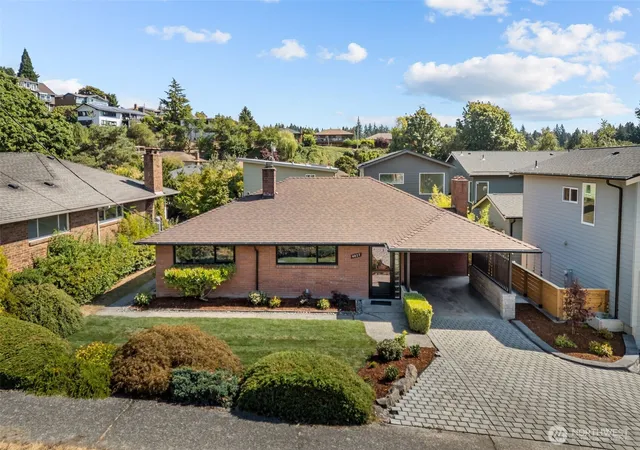 Photo 1 of Single family home for sale at 4027 Sw Trenton St, Seattle, WA 98136 | MLS# NWM2583813 | Listing updated on 2026-09-29
