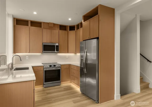 Photo 3 of Townhouse for sale at 10331 B Ashworth Ave N, Seattle, WA 98133 | MLS# NWM2583844 | Listing updated on 2026-10-12
