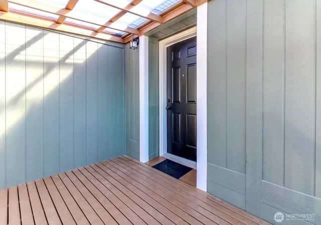 Photo 3 of Manufactured home for sale at 210 37th Street SE #16, Auburn, WA 98002 | MLS# NWM2583852 | Listing updated on 2026-09-30