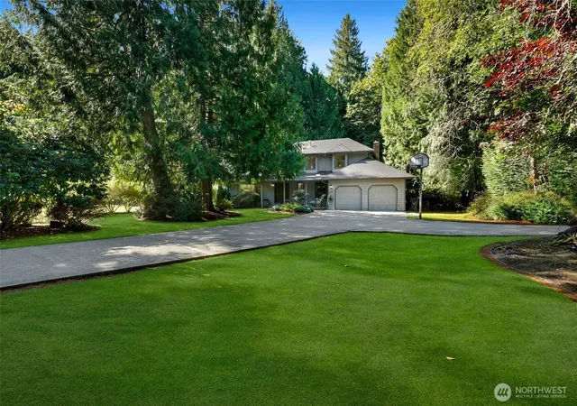 Photo 2 of Single family home for sale at 6833 207th Avenue Ne, Redmond, WA 98053 | MLS# NWM2583857 | Listing updated on 2026-10-01