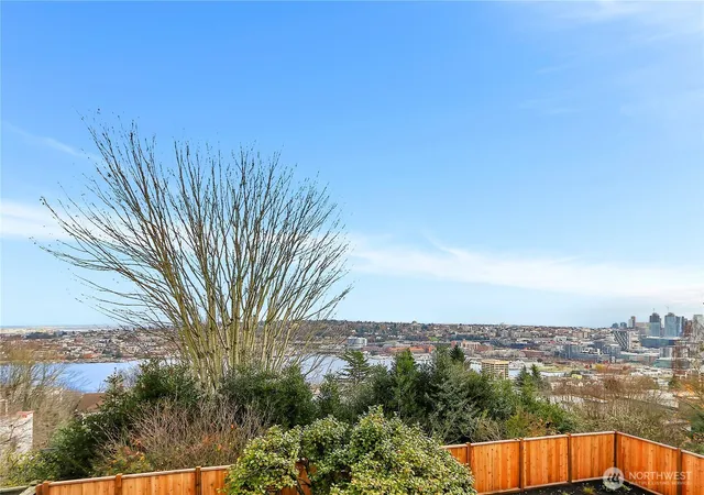 Photo 1 of Single family home for sale at 1612 5th Avenue N, Seattle, WA 98109 | MLS# NWM2583859 | Listing updated on 2026-10-28
