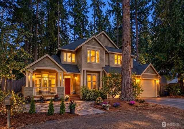 Photo 1 of Single family home for sale at 18520 26th Avenue Ne, Lake Forest Park, WA 98155 | MLS# NWM2583868 | Listing updated on 2026-09-25