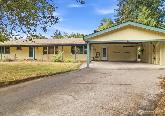 Photo 2 of Sale Pending at 7738 Long Lake Ct Se, Lacey, WA 98503 | MLS# NWM2583870 | Listing updated on 2026-09-25