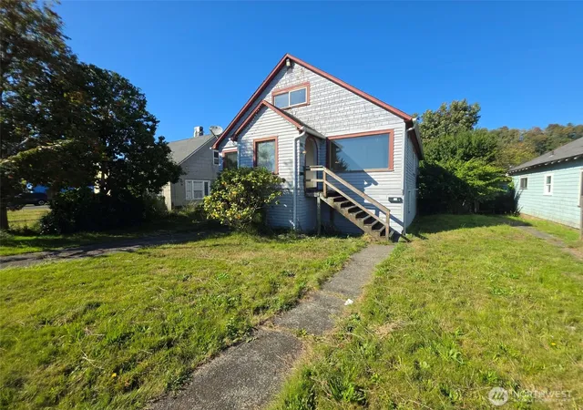 Photo 1 of Sale Pending at 2905 Simpson Ave, Hoquiam, WA 98550 | MLS# NWM2583872 | Listing updated on 2026-09-26