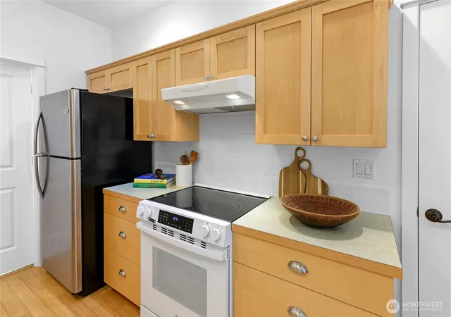 Photo 4 of Townhouse for sale at 1870 Sakai Village Loop #28, Bainbridge Island, WA 98110 | MLS# NWM2583892 | Listing updated on 2026-09-23