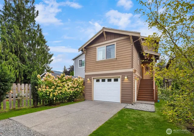Photo 4 of Single family home for sale at 8336 Silva Ave SE, Snoqualmie, WA 98065 | MLS# NWM2583902 | Listing updated on 2026-09-30