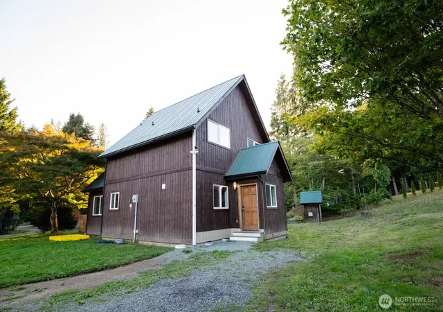 Photo 3 of Sale Pending at 32815 138th Street SE, Sultan, WA 98294 | MLS# NWM2583903 | Listing updated on 2026-09-21