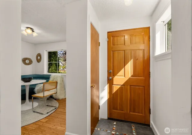 Photo 3 of Sale Pending at 8627 9th Avenue SW, Seattle, WA 98106 | MLS# NWM2583905 | Listing updated on 2026-09-28