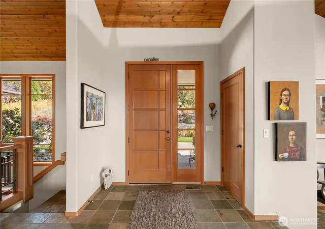Photo 3 of Sale Pending at 3804 W Eaglerock Dr, Wenatchee, WA 98801 | MLS# NWM2583920 | Listing updated on 2026-09-29
