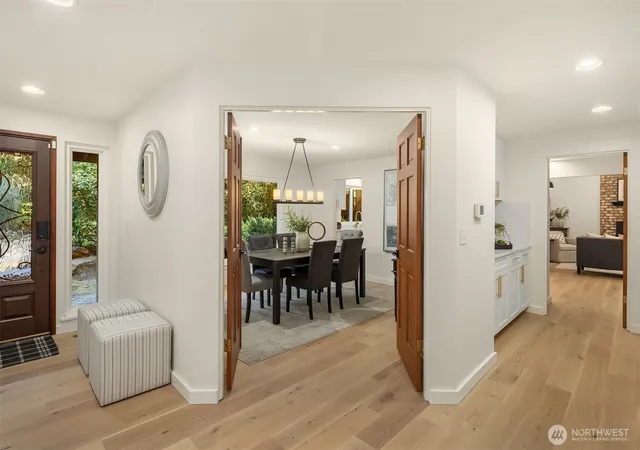 Photo 4 of Single family home for sale at 8539 SE 79th Place, Mercer Island, WA 98040 | MLS# NWM2583925 | Listing updated on 2026-10-02