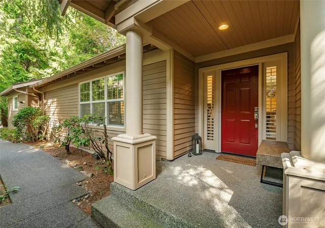 Photo 3 of Condo for sale at 9166 Gleneagle Dr #9, Blaine, WA 98230 | MLS# NWM2583927 | Listing updated on 2026-09-28