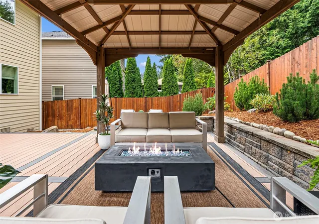 Photo 3 of Single family home for sale at 5035 Admiral St, Gig Harbor, WA 98332 | MLS# NWM2583932 | Listing updated on 2026-10-01