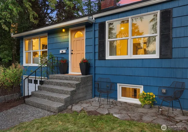 Photo 33 of Single family home for sale at 8044 38th Avenue NE, Seattle, WA 98115 | MLS# NWM2583935 | Listing updated on 2026-10-09