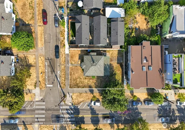 Photo 1 of Sale Pending at 1403 E Alder St, Seattle, WA 98122 | MLS# NWM2583937 | Listing updated on 2026-09-23
