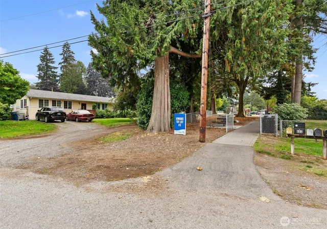 Photo 4 of House for sale at 602 & 606 Alexander Ave, Kent, WA 98030 | MLS# NWM2583949 | Listing updated on 2026-09-23