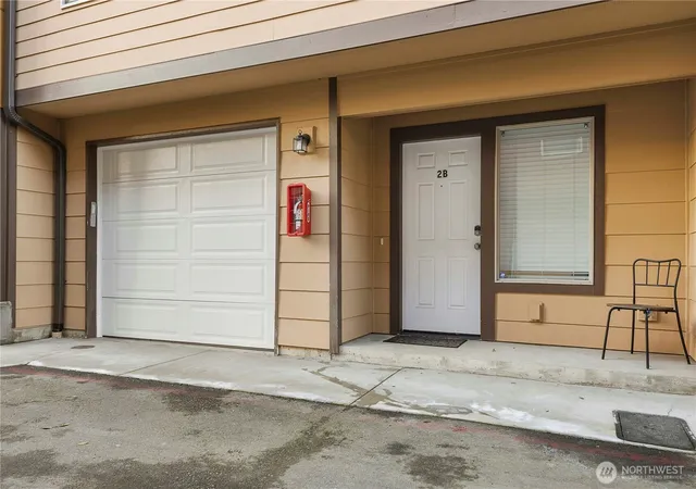 Photo 2 of Townhouse for sale at 12228 Se Petrovitsky Rd #2B, Renton, WA 98058 | MLS# NWM2583950 | Listing updated on 2026-09-26