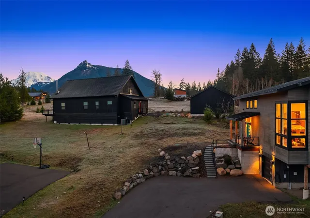 Photo 3 of Single family home for sale at 118 Burl Ln, Packwood, WA 98361 | MLS# NWM2583964 | Listing updated on 2026-09-29