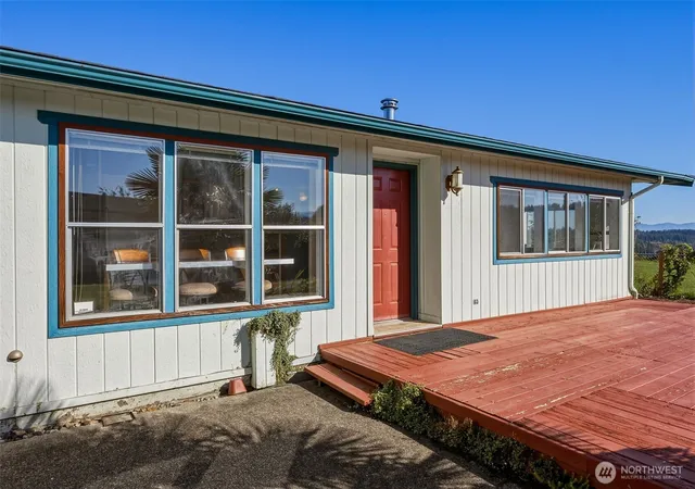 Photo 3 of Manufactured home for sale at 14317 Greenbelt Dr E, Bonney Lake, WA 98391 | MLS# NWM2583967 | Listing updated on 2026-09-24