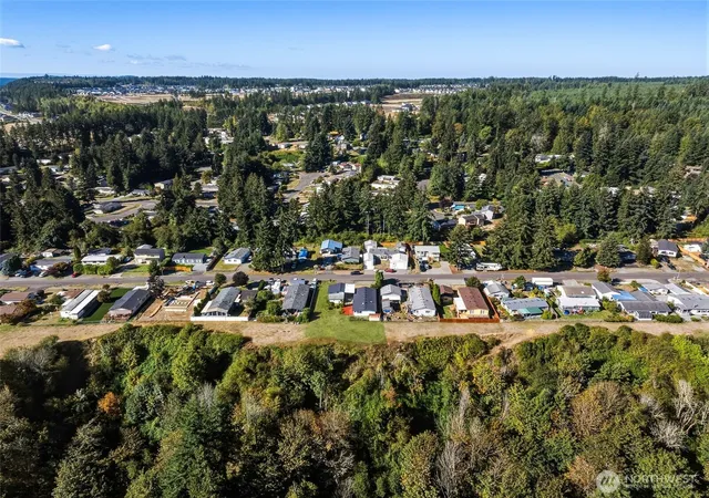 Photo 32 of Manufactured home for sale at 14317 Greenbelt Dr E, Bonney Lake, WA 98391 | MLS# NWM2583967 | Listing updated on 2026-10-09