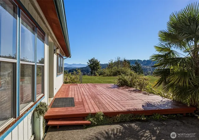 Photo 3 of Manufactured home for sale at 14317 Greenbelt Dr E, Bonney Lake, WA 98391 | MLS# NWM2583967 | Listing updated on 2026-09-24