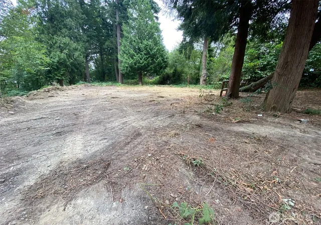 Photo 2 of Single family home for sale at 2843 Military Rd S, Federal Way, WA 98003 | MLS# NWM2583972 | Listing updated on 2026-09-26