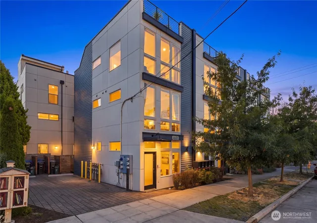 Photo 1 of Townhouse for sale at 4608 Evanston Ave N, Seattle, WA 98103 | MLS# NWM2583978 | Listing updated on 2026-09-30