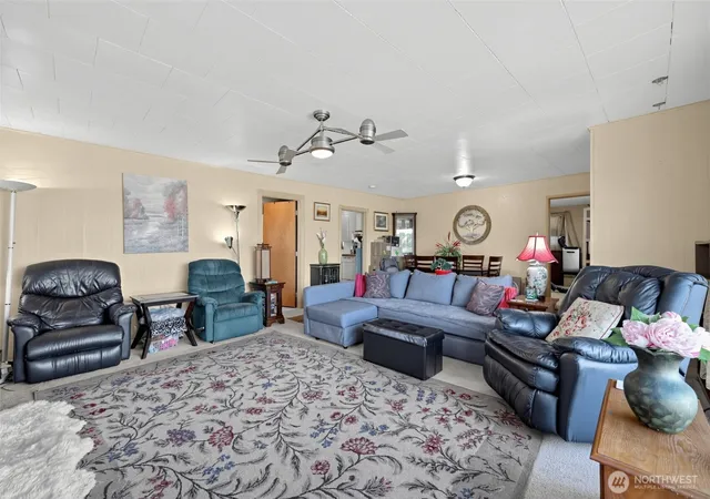 Photo 4 of Single family home for sale at 117 J St, Cosmopolis, WA 98537 | MLS# NWM2583980 | Listing updated on 2026-10-01