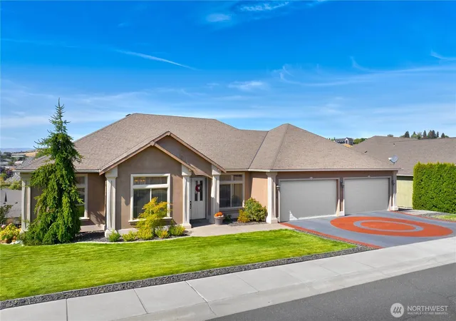 Photo 1 of Single family home for sale at 604 N 72nd Avenue, Yakima, WA 98908 | MLS# NWM2583984 | Listing updated on 2026-09-18