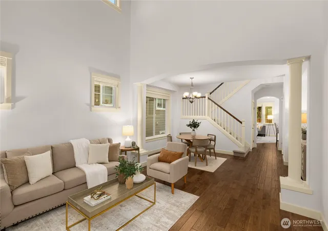 Photo 3 of Single family home for sale at 10608 106th Place Ne, Kirkland, WA 98033 | MLS# NWM2583986 | Listing updated on 2026-10-01