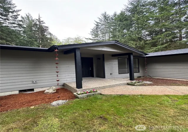 Photo 3 of Single family home for sale at 5370 SE Ravenridge Ct, Port Orchard, WA 98367 | MLS# NWM2583987 | Listing updated on 2026-09-22