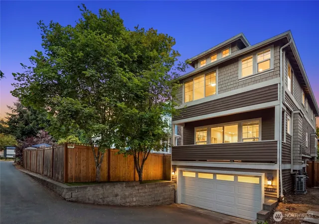 Photo 39 of Sale Pending at 7755 35th Avenue NE, Seattle, WA 98115 | MLS# NWM2584003 | Listing updated on 2026-10-12