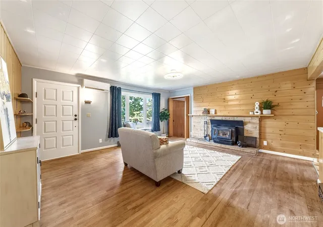 Photo 4 of Sale Pending at 415 S 4th Avenue, Walla Walla, WA 99362 | MLS# NWM2584009 | Listing updated on 2026-09-23