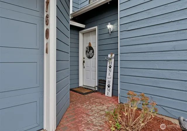 Photo 2 of Single family home for sale at 7601 Colony Ct Ne, Bremerton, WA 98311 | MLS# NWM2584010 | Listing updated on 2026-09-18