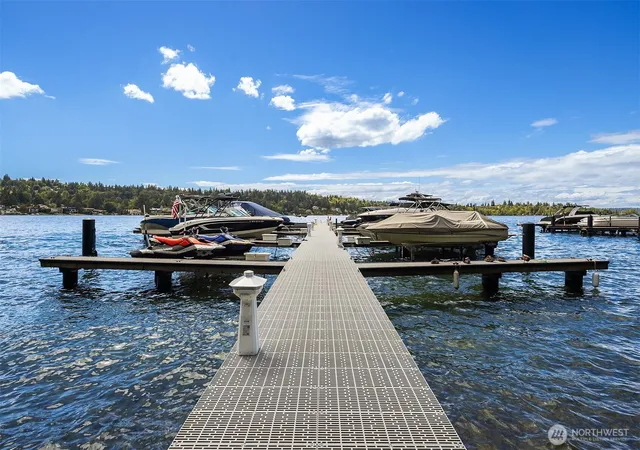 Photo 3 of Single family home for sale at 2716 106th Place Se, Beaux Arts, WA 98004 | MLS# NWM2584014 | Listing updated on 2026-09-26