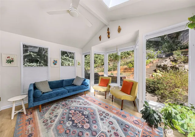 Photo 2 of Sale Pending at 24131 104th Avenue W, Edmonds, WA 98020 | MLS# NWM2584022 | Listing updated on 2026-09-26