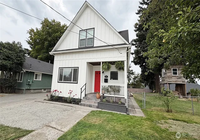 Photo 1 of Single family home for sale at 6512 Pacific Ave, Tacoma, WA 98408 | MLS# NWM2584025 | Listing updated on 2026-10-01