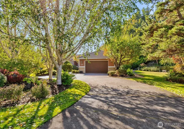 Photo 3 of Single family home for sale at 333 S Bay Ln, Port Ludlow, WA 98365 | MLS# NWM2584026 | Listing updated on 2026-10-02