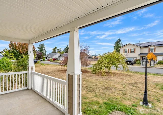 Photo 4 of Single family home for sale at 301 Easy St SE, Rainier, WA 98576 | MLS# NWM2584029 | Listing updated on 2026-09-26