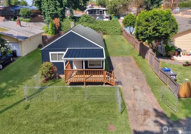 Photo 3 of Single family home for sale at 12809 4th Avenue S, Burien, WA 98168 | MLS# NWM2584034 | Listing updated on 2026-09-26