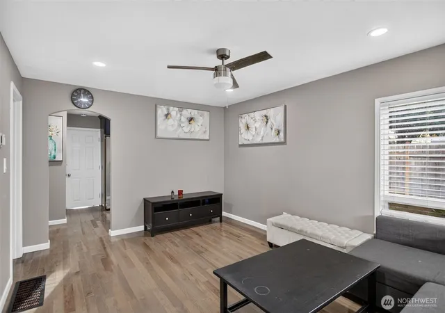 Photo 4 of Single family home for sale at 12809 4th Avenue S, Burien, WA 98168 | MLS# NWM2584034 | Listing updated on 2026-09-26