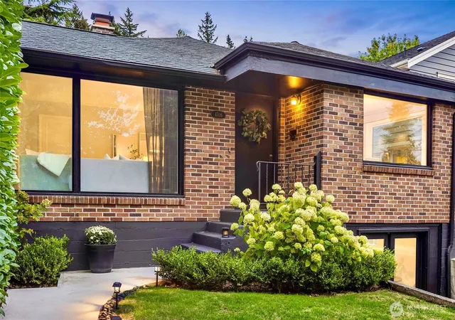 Photo 2 of Sale Pending at 4706 48th Avenue Ne, Seattle, WA 98105 | MLS# NWM2584046 | Listing updated on 2026-09-24