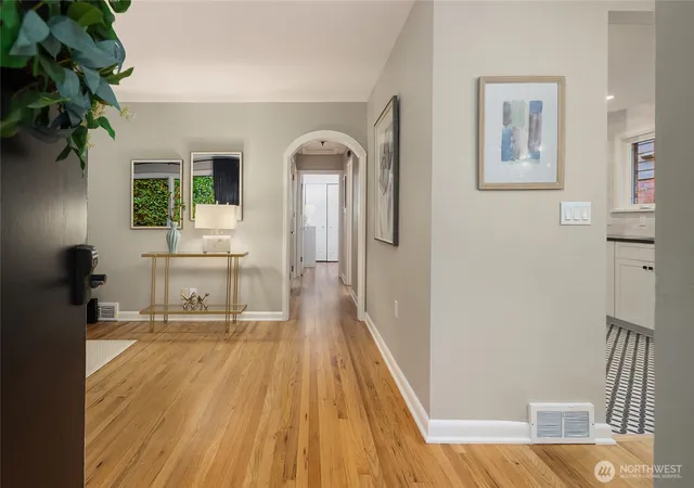 Photo 3 of Sale Pending at 4706 48th Avenue NE, Seattle, WA 98105 | MLS# NWM2584046 | Listing updated on 2026-09-24