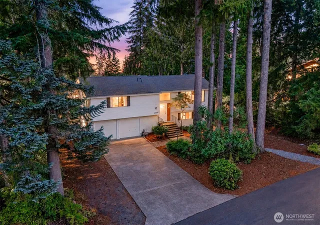 Photo 1 of Single family home for sale at 2191 Lakemoor Dr Sw, Olympia, WA 98512 | MLS# NWM2584049 | Listing updated on 2026-10-02